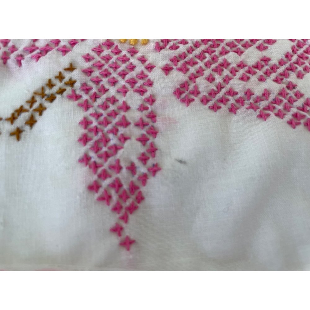Vintage pair PIllow cases Embroidery Cross Stitch Pink Flowers - Picture 7 of 12